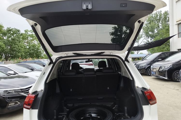 Used Volkswagen Tiguan L 2022 330TSI Automatic Two-Wheel Drive Smart Edition Trunk