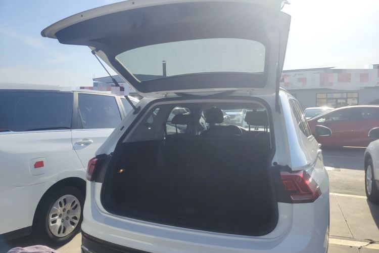 Used Volkswagen Tiguan L 2022 330TSI Automatic Two-Wheel Drive Comfort Edition Trunk
