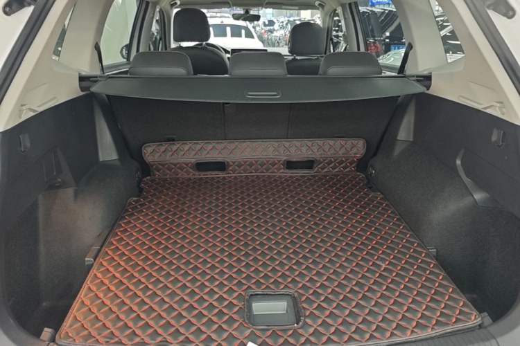 Used Volkswagen Tiguan L 2022 330TSI Automatic Two-Wheel Drive R-Line Enhanced Edition Trunk