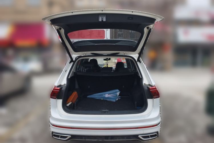 Used Volkswagen Tiguan L 2022 330TSI Automatic Two-Wheel Drive R-Line Enhanced Edition Trunk