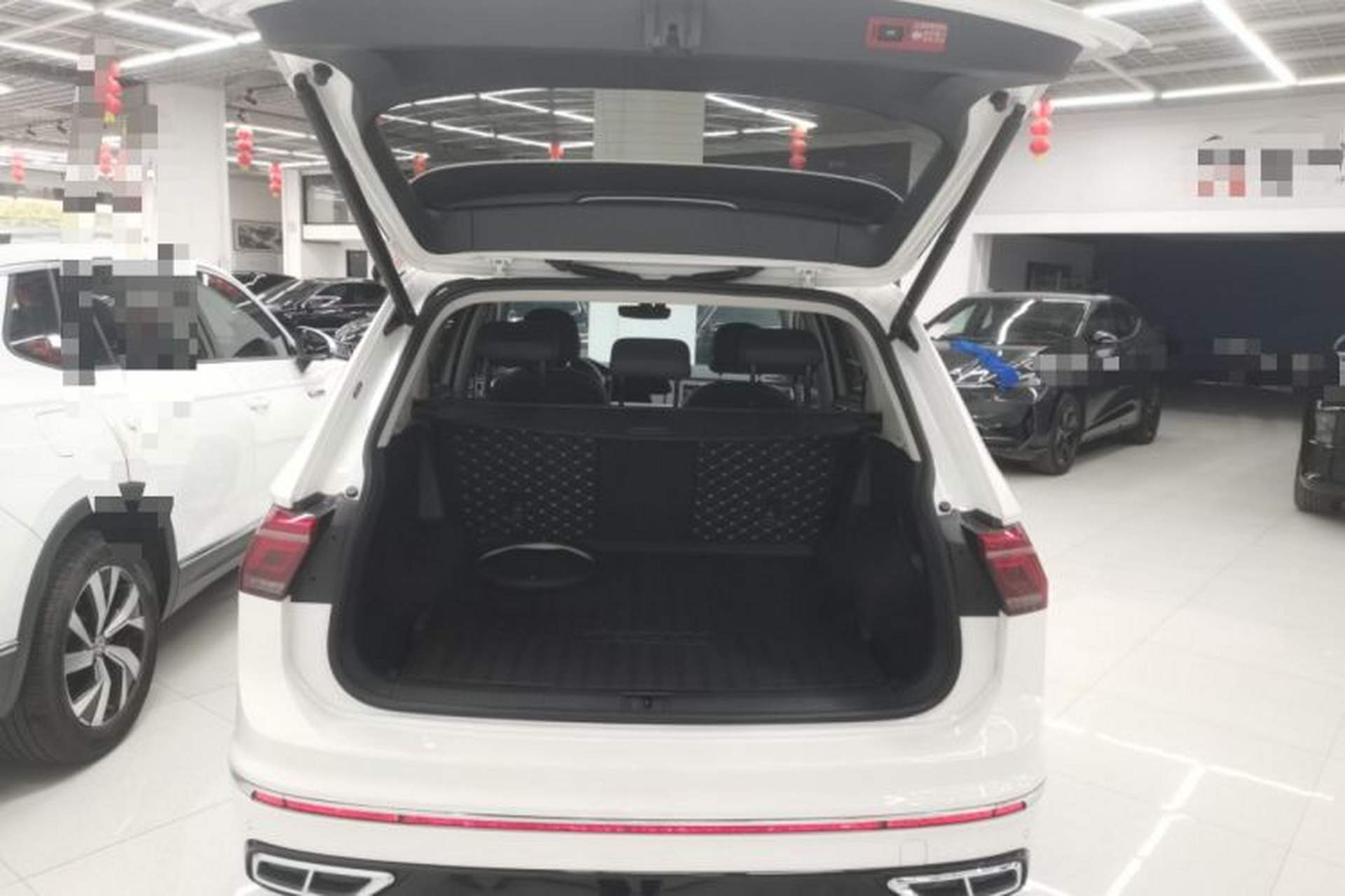 Used Volkswagen Tiguan L 2022 330TSI Automatic Two-Wheel Drive R-Line Enhanced Edition Trunk