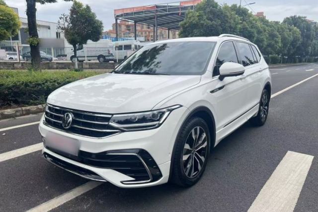 Ojetý Volkswagen Tiguan L 2022 330TSI Automatic Two-Wheel Drive R-Line Enhanced Edition