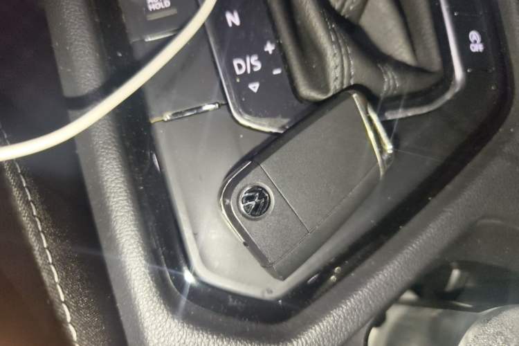 Used Volkswagen Tiguan L 2022 330TSI Automatic Two-Wheel Drive R-Line Enhanced Edition Vehicle Key