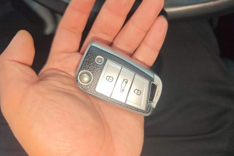 Used Volkswagen Tiguan L 2022 330TSI Automatic Two-Wheel Drive R-Line Enhanced Edition Vehicle Key