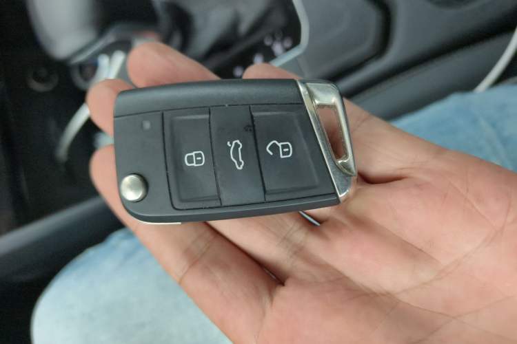 Used Volkswagen Tiguan L 2022 330TSI Automatic Two-Wheel Drive R-Line Enhanced Edition Vehicle Key