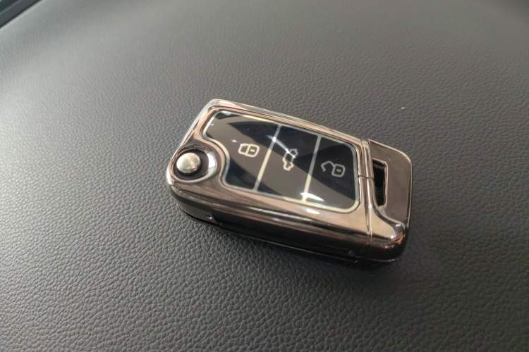 Used Volkswagen Tiguan L 2022 330TSI Automatic Two-Wheel Drive R-Line Enhanced Edition Vehicle Key