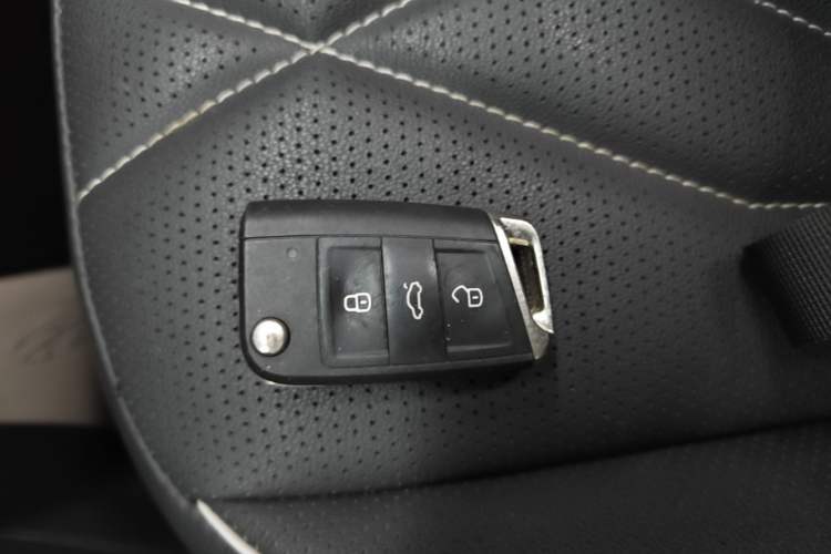 Used Volkswagen Tiguan L 2022 330TSI Automatic Two-Wheel Drive R-Line Enhanced Edition Vehicle Key