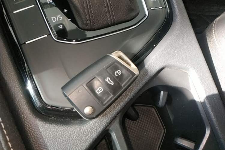 Used Volkswagen Tiguan L 2022 330TSI Automatic Two-Wheel Drive Smart Edition Vehicle Key