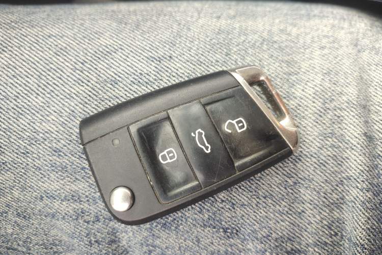 Used Volkswagen Tiguan L 2022 330TSI Automatic Two-Wheel Drive R-Line Enhanced Edition Vehicle Key