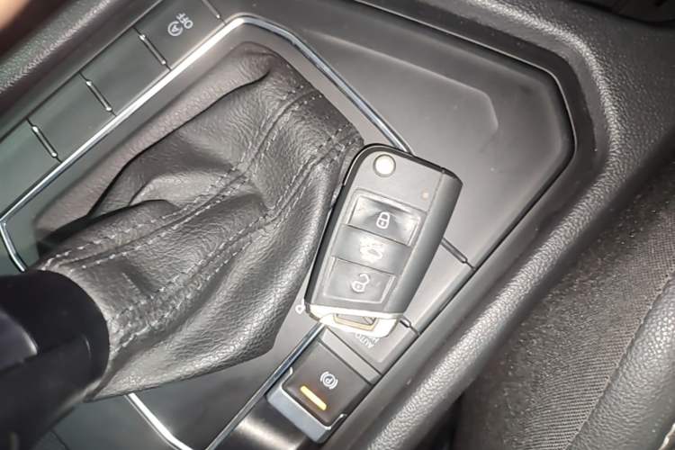 Used Volkswagen Tiguan L 2022 330TSI Automatic Two-Wheel Drive Comfort Edition Vehicle Key