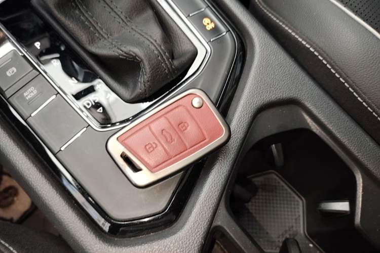 Used Volkswagen Tiguan L 2022 330TSI Automatic Two-Wheel Drive Smart Edition Vehicle Key