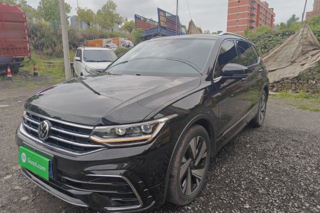 Ojetý Volkswagen Tiguan L 2023 Restyled 330TSI Automatic Two-Wheel Drive R-Line Enhanced Comfort Version