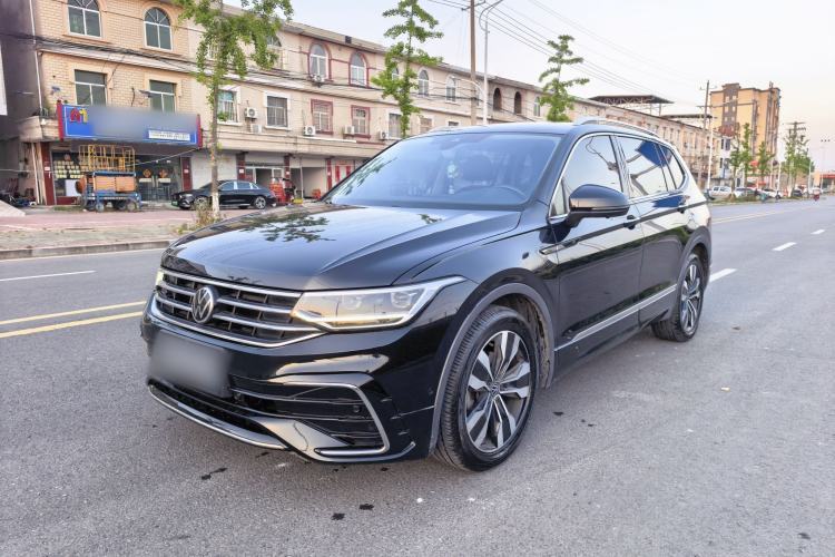 Used Volkswagen Tiguan L 2023 330TSI Automatic Two-Wheel Drive R-Line Enjoyment Edition Guazi used car, China used car export, Used car for sale, Used  cars, Cheapest cars for sale
