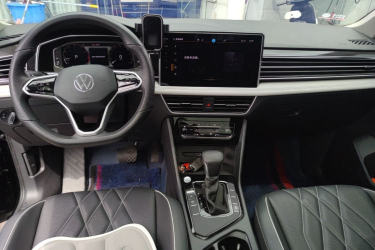Used Volkswagen Tiguan L 2023 300TSI Automatic Two-Wheel Drive Smart Edition Center Console