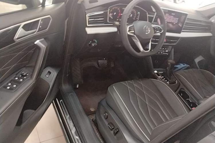 Used Volkswagen Tiguan L 2023 330TSI Automatic Two-Wheel Drive Smart Edition Driver Seat