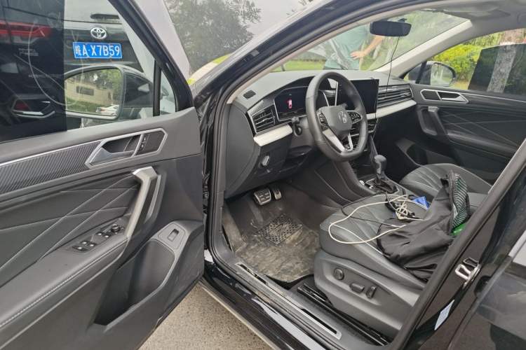 Used Volkswagen Tiguan L 2023 Restyled 330TSI Automatic Two-Wheel Drive R-Line Enhanced Comfort Version Driver Seat