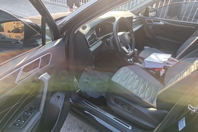 Used Volkswagen Tiguan L 2023 Restyled 330TSI Automatic Two-Wheel Drive R-Line Enhanced Comfort Version Driver Seat