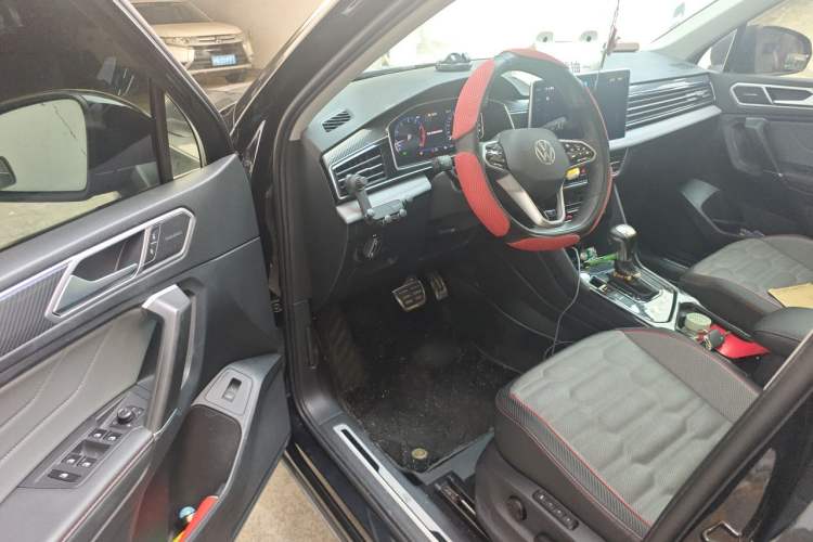 Used Volkswagen Tiguan L 2023 330TSI Automatic Two-Wheel Drive R-Line Flagship Edition Driver Seat