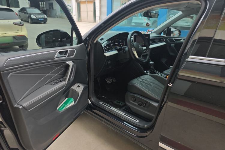 Used Volkswagen Tiguan L 2023 330TSI Automatic Two-Wheel Drive R-Line Enjoyment Edition Driver Seat