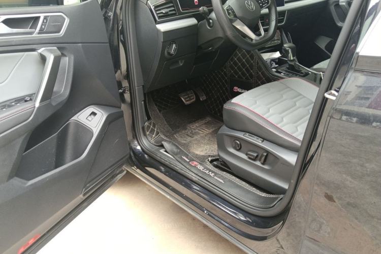 Used Volkswagen Tiguan L 2023 330TSI Automatic Two-Wheel Drive R-Line Flagship Edition Driver Seat
