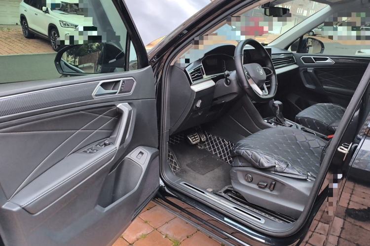 Used Volkswagen Tiguan L 2023 330TSI Automatic Two-Wheel Drive R-Line Enjoyment Edition Driver Seat