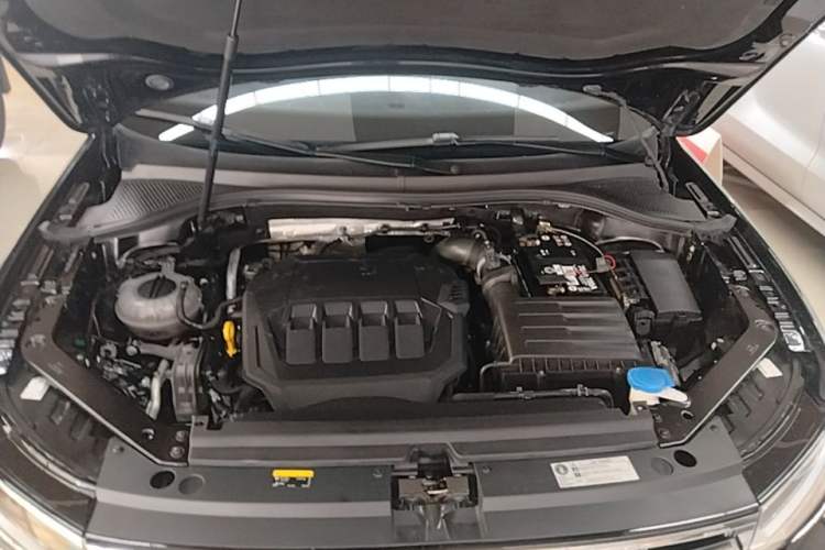 Used Volkswagen Tiguan L 2023 330TSI Automatic Two-Wheel Drive Smart Edition Engine Bay