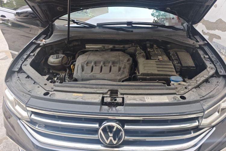 Used Volkswagen Tiguan L 2023 330TSI Automatic Two-Wheel Drive R-Line Flagship Edition Engine Bay