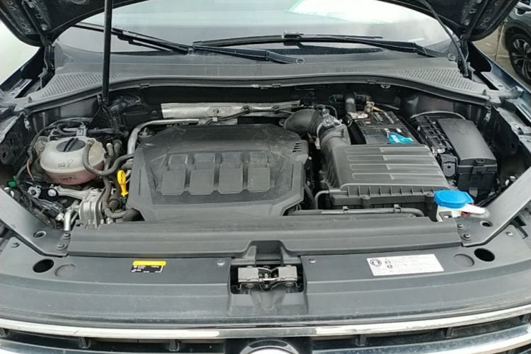 Used Volkswagen Tiguan L 2023 330TSI Automatic Two-Wheel Drive R-Line Enjoyment Edition Engine Bay