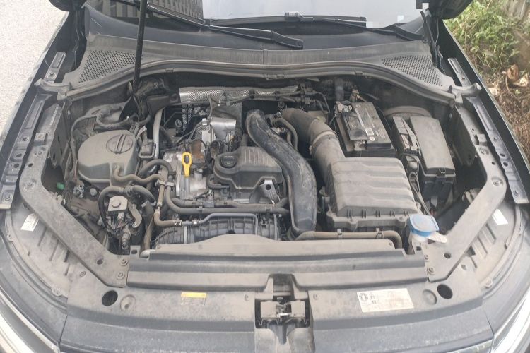 Used Volkswagen Tiguan L 2023 300TSI Automatic Two-Wheel Drive Smart Edition Engine Bay