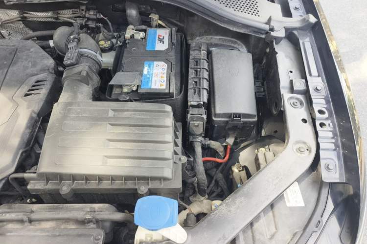 Used Volkswagen Tiguan L 2023 330TSI Automatic Two-Wheel Drive Smart Edition Engine Bay Left