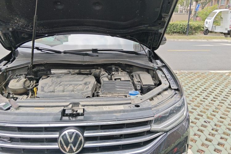 Used Volkswagen Tiguan L 2023 Restyled 330TSI Automatic Two-Wheel Drive R-Line Enhanced Comfort Version Engine Bay Left