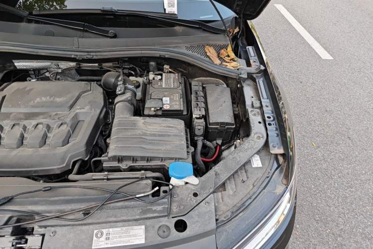 Used Volkswagen Tiguan L 2023 Restyled 330TSI Automatic Two-Wheel Drive R-Line Enhanced Comfort Version Engine Bay Left