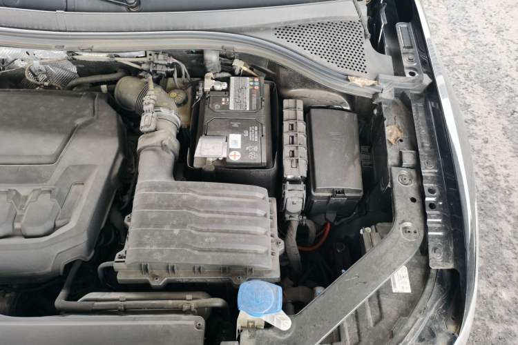 Used Volkswagen Tiguan L 2023 Restyled 330TSI Automatic Two-Wheel Drive R-Line Enhanced Comfort Version Engine Bay Left