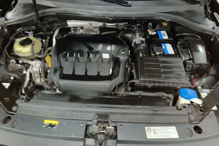 Used Volkswagen Tiguan L 2023 330TSI Automatic Two-Wheel Drive R-Line Flagship Edition Engine Bay