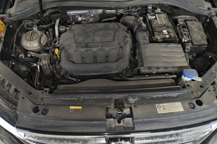 Used Volkswagen Tiguan L 2023 Restyled 330TSI Automatic Two-Wheel Drive R-Line Enhanced Comfort Version Engine Bay