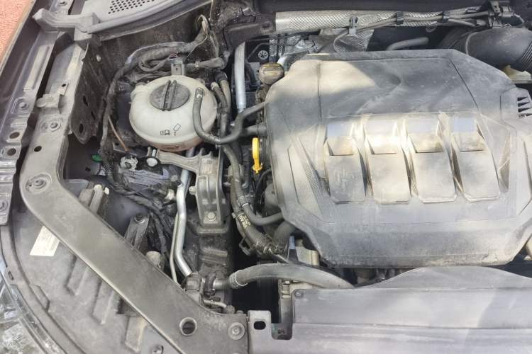 Used Volkswagen Tiguan L 2023 330TSI Automatic Two-Wheel Drive Smart Edition Engine Bay Right