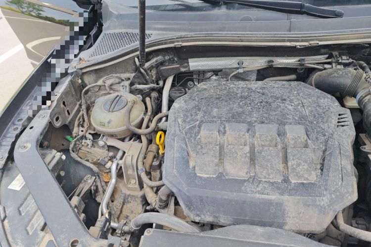 Used Volkswagen Tiguan L 2023 330TSI Automatic Two-Wheel Drive R-Line Enjoyment Edition Engine Bay Right