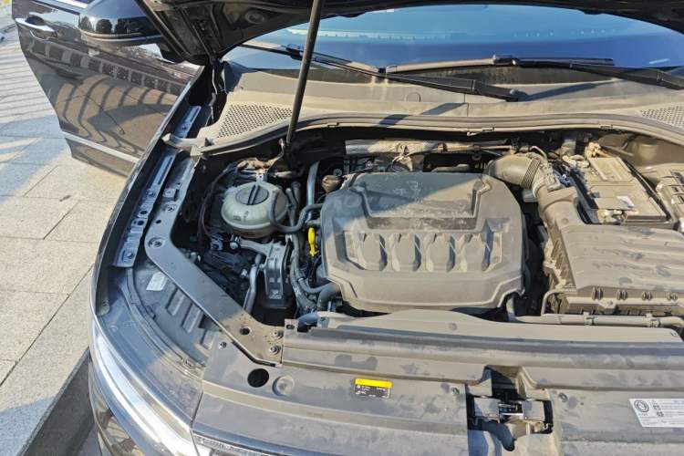 Used Volkswagen Tiguan L 2023 Restyled 330TSI Automatic Two-Wheel Drive R-Line Enhanced Comfort Version Engine Bay Right