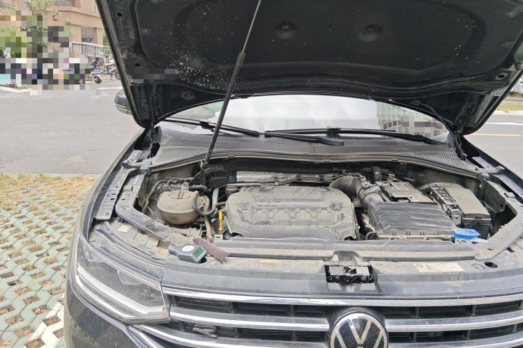 Used Volkswagen Tiguan L 2023 Restyled 330TSI Automatic Two-Wheel Drive R-Line Enhanced Comfort Version Engine Bay Right