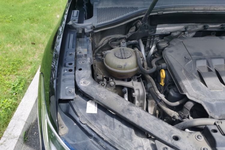 Used Volkswagen Tiguan L 2023 330TSI Automatic Two-Wheel Drive Smart Edition Engine Bay Right