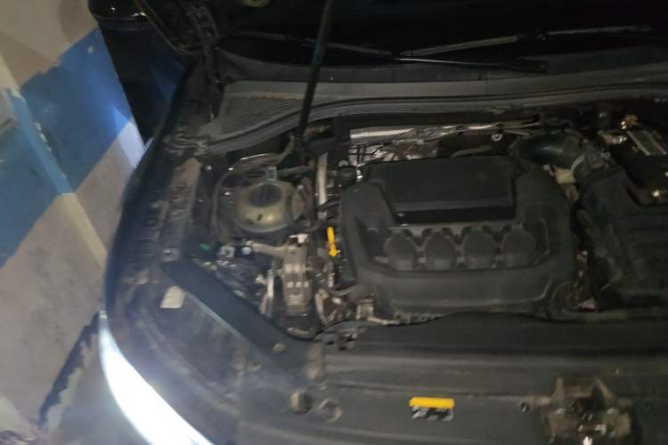 Used Volkswagen Tiguan L 2023 Restyled 330TSI Automatic Two-Wheel Drive R-Line Enhanced Comfort Version Engine Bay Right