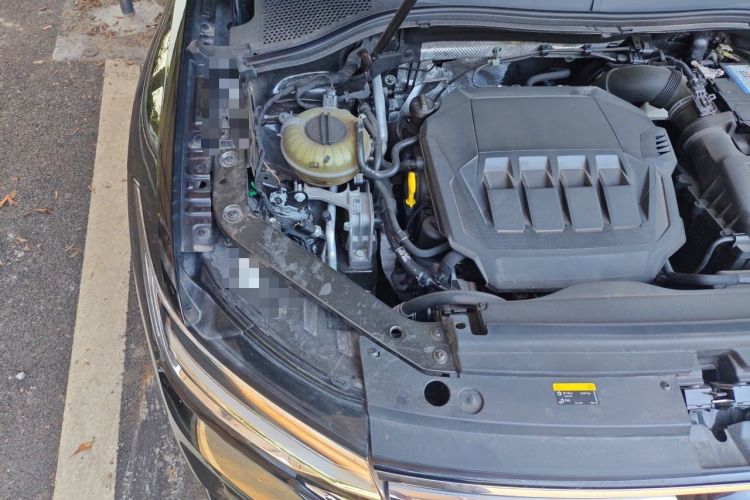 Used Volkswagen Tiguan L 2023 330TSI Automatic Two-Wheel Drive R-Line Enjoyment Edition Engine Bay Right