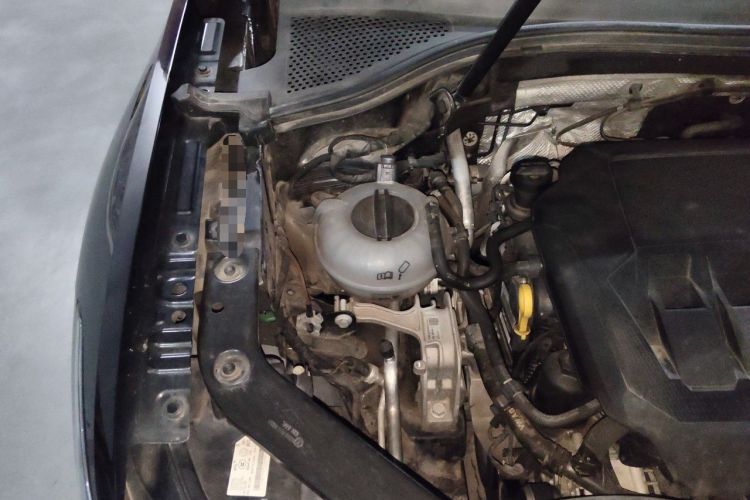 Used Volkswagen Tiguan L 2023 330TSI Automatic Two-Wheel Drive R-Line Enjoyment Edition Engine Bay Right