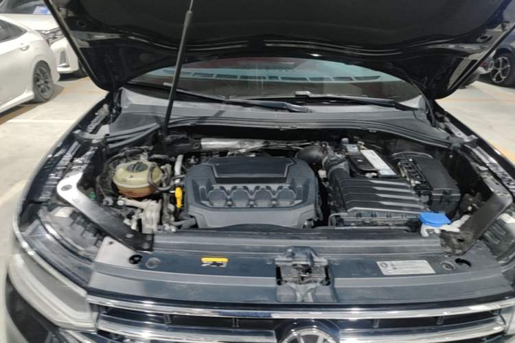 Used Volkswagen Tiguan L 2023 Restyled 330TSI Automatic Two-Wheel Drive R-Line Enhanced Comfort Version Engine Bay