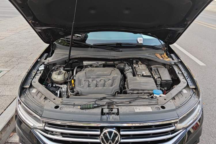 Used Volkswagen Tiguan L 2023 Restyled 330TSI Automatic Two-Wheel Drive R-Line Enhanced Comfort Version Engine Bay