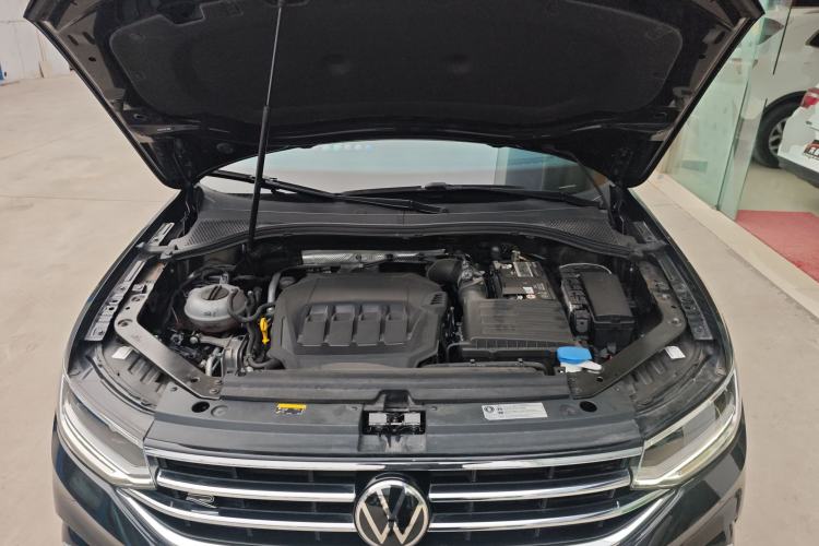 Used Volkswagen Tiguan L 2023 330TSI Automatic Two-Wheel Drive R-Line Enjoyment Edition Engine Bay