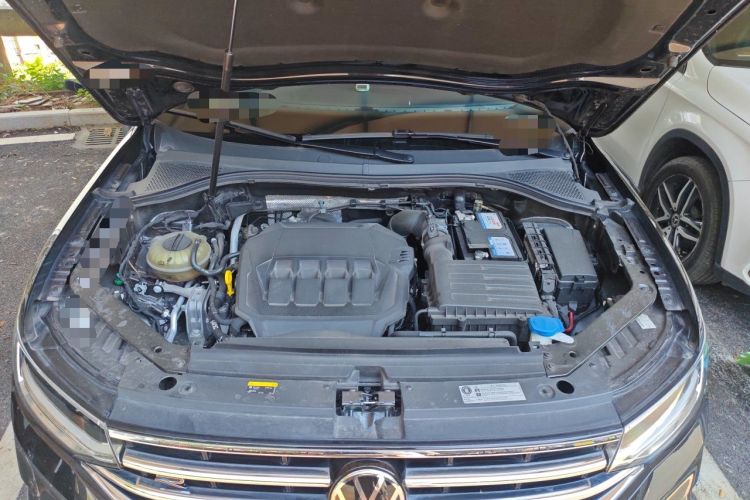 Used Volkswagen Tiguan L 2023 330TSI Automatic Two-Wheel Drive R-Line Enjoyment Edition Engine Bay
