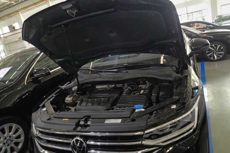 Used Volkswagen Tiguan L 2023 Restyled 330TSI Automatic Two-Wheel Drive R-Line Enhanced Comfort Version Engine Bay