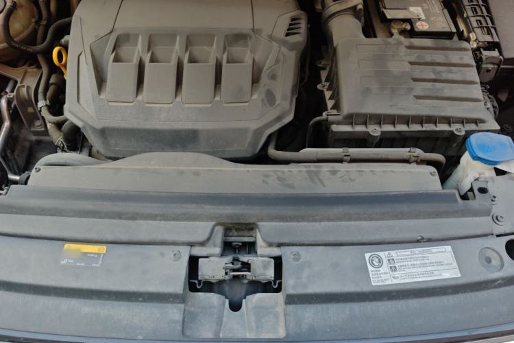 Used Volkswagen Tiguan L 2023 330TSI Automatic Two-Wheel Drive R-Line Enjoyment Edition Engine Bay