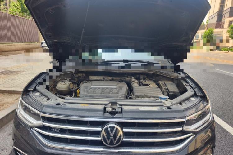 Used Volkswagen Tiguan L 2023 Restyled 330TSI Automatic Two-Wheel Drive R-Line Enhanced Comfort Version Engine Bay